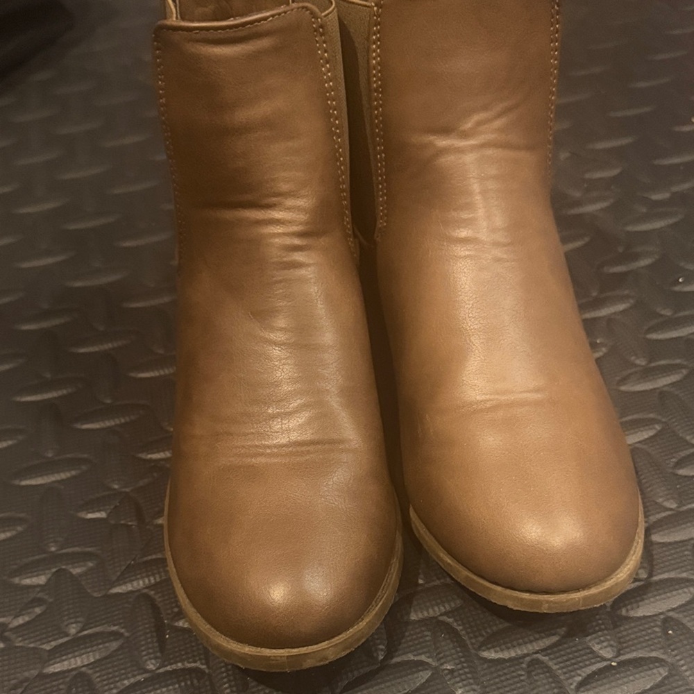 Tan Ankle Boots - like new worn one time - Picture 6 of 7